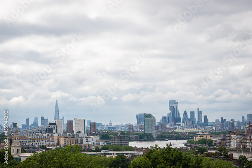 London Skyline © Damien Gustin
