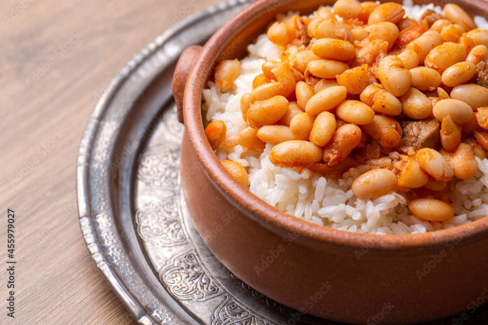 Traditional Turkish cuisine. Kuru Fasulye . Haricot Beans, rice and beans (Turkish name; pilav ustu kuru fasulye) Traditional Turkish cuisine. Kuru Fasulye . Haricot Beans, rice and beans (Turkish name; pilav ustu kuru fasulye)