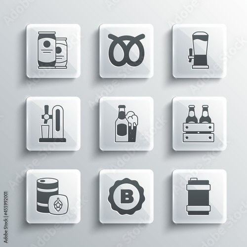 Set Bottle cap with beer, Metal keg, Pack of bottles, Beer and glass, tap, can and icon. Vector