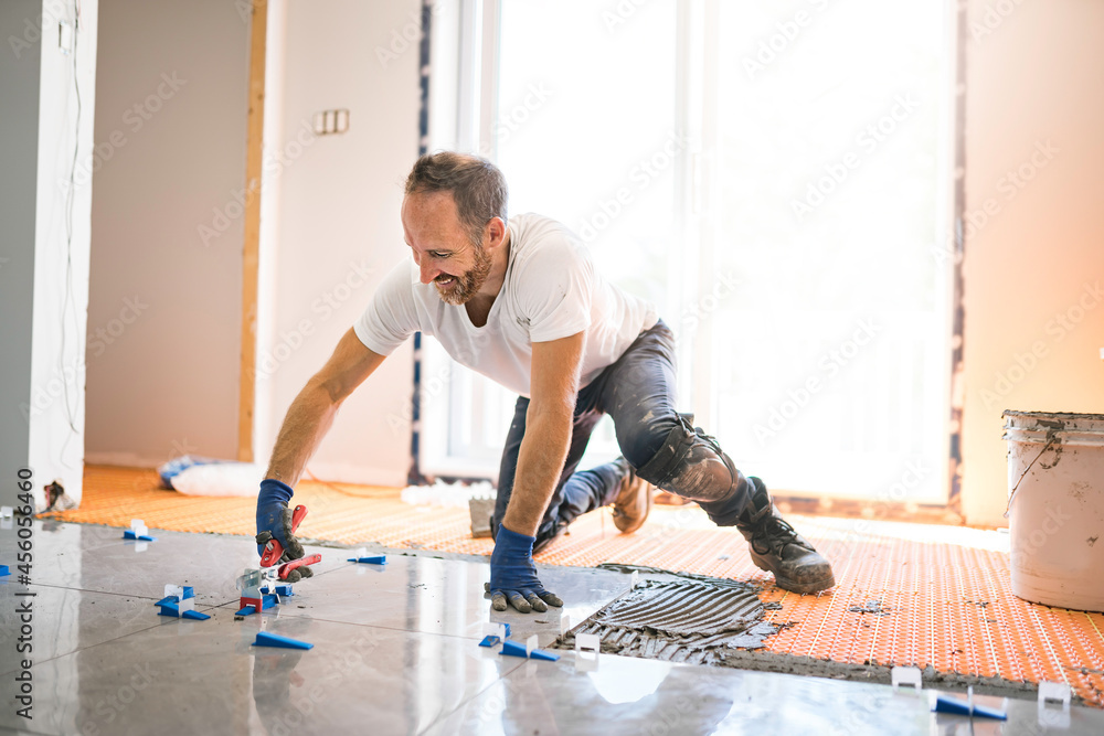 nice handyman install tile on the floor nice handyman install tile on the floor