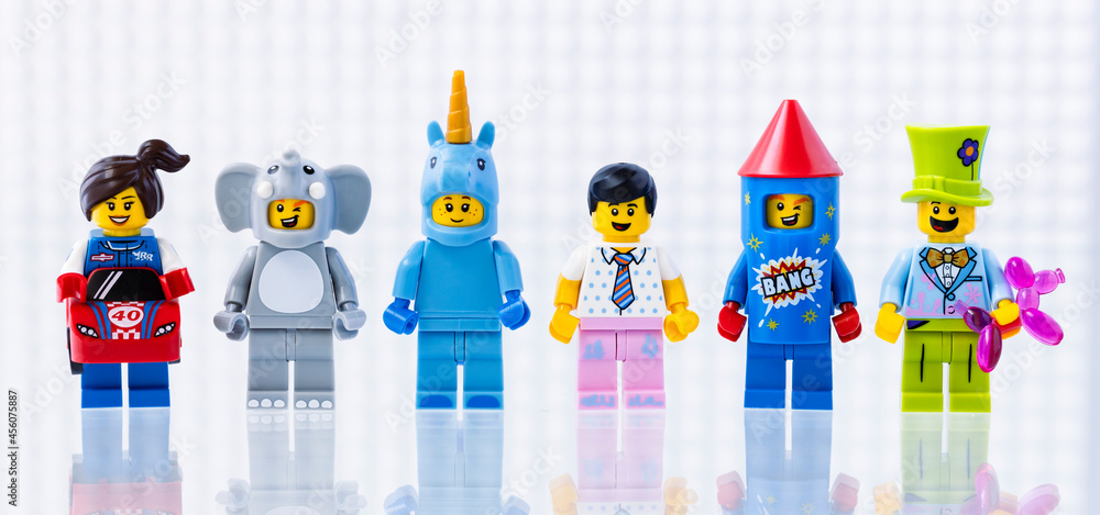 Obraz premium Deutschland 6. September 2021 sechs verschiedene Lego Minifiguren