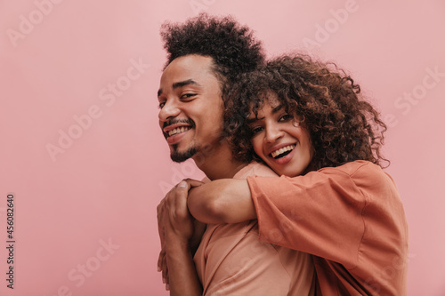 Obraz na płótnie close-up studio shot of two charming partners on pink background