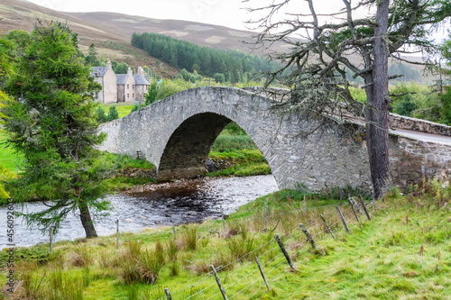Fotografie, Obraz Braenaloin bridge across Braenaloin Burn in Aberdeenshire, Scotland