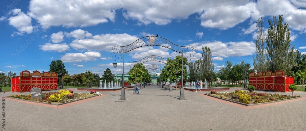 Fototapeta premium Alexander Suvorov square in Tiraspol, Transnistria
