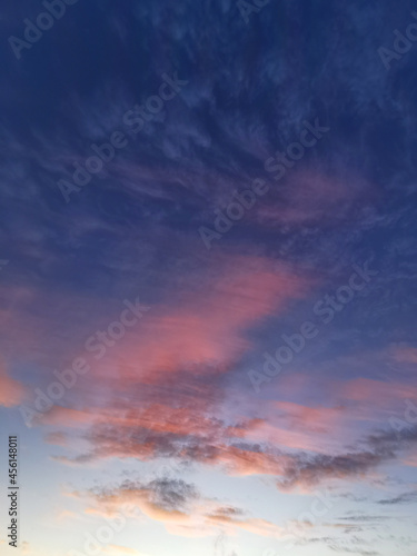 Canvas Print Colorful clouds on sunset sky