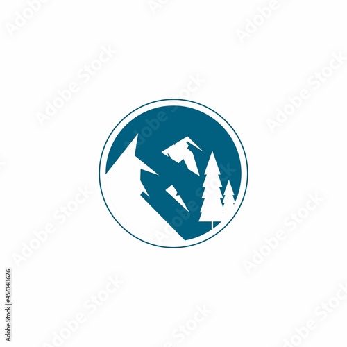 Free Download vector ilustrasi logo gunung, adventure - GFXLoad