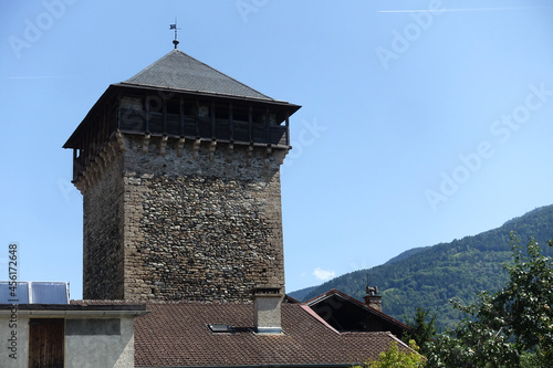 Tour de Montmayeur    Aime en Savoie