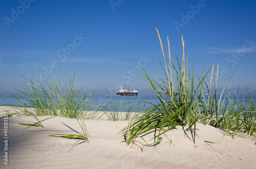 DUNE AND PIPE LAYER PLATFORM - Work at sea in the construction of a gas pipeline 