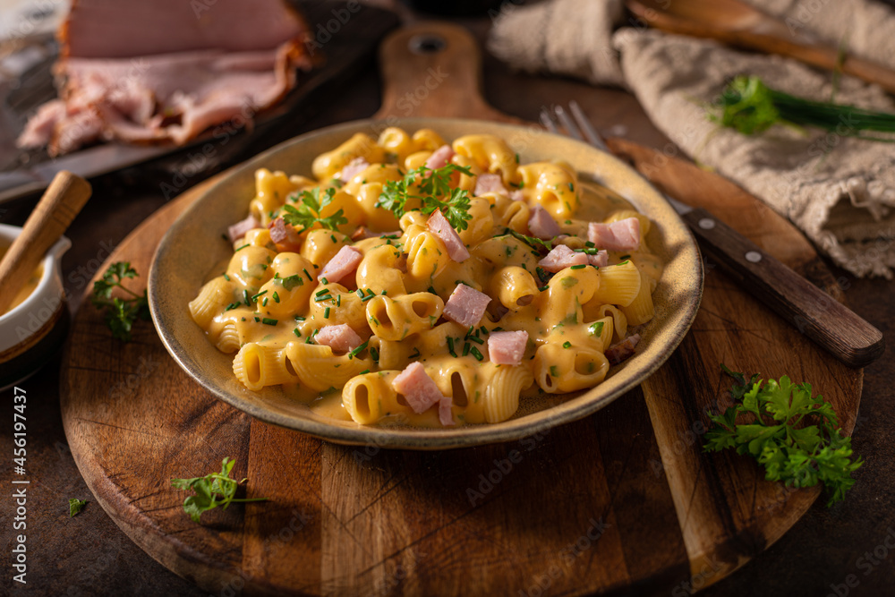 Delicous pasta with cheese sauce Delicous pasta with cheese sauce