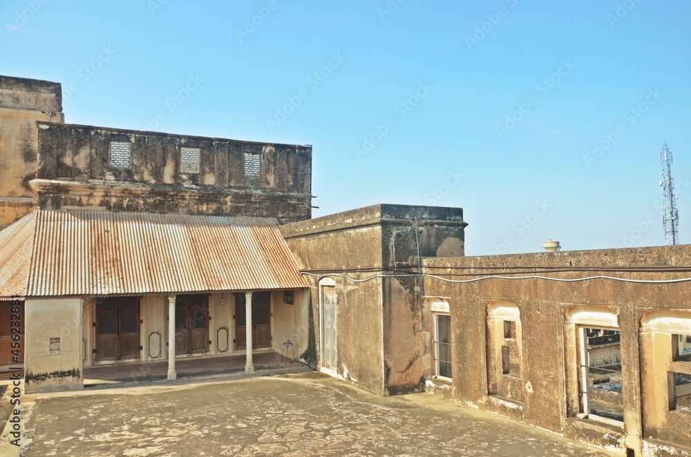 old artistic mansion ( haweli ) of mandawa city ,rajasthan,india