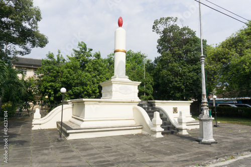 A wax monument which is one of the hallmarks of the solo and very iconic city that is usually visited by tourists. Tugu Lilin Surakarta