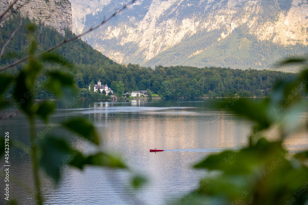 Fototapeta premium Schloss Grub am Hallstätter See