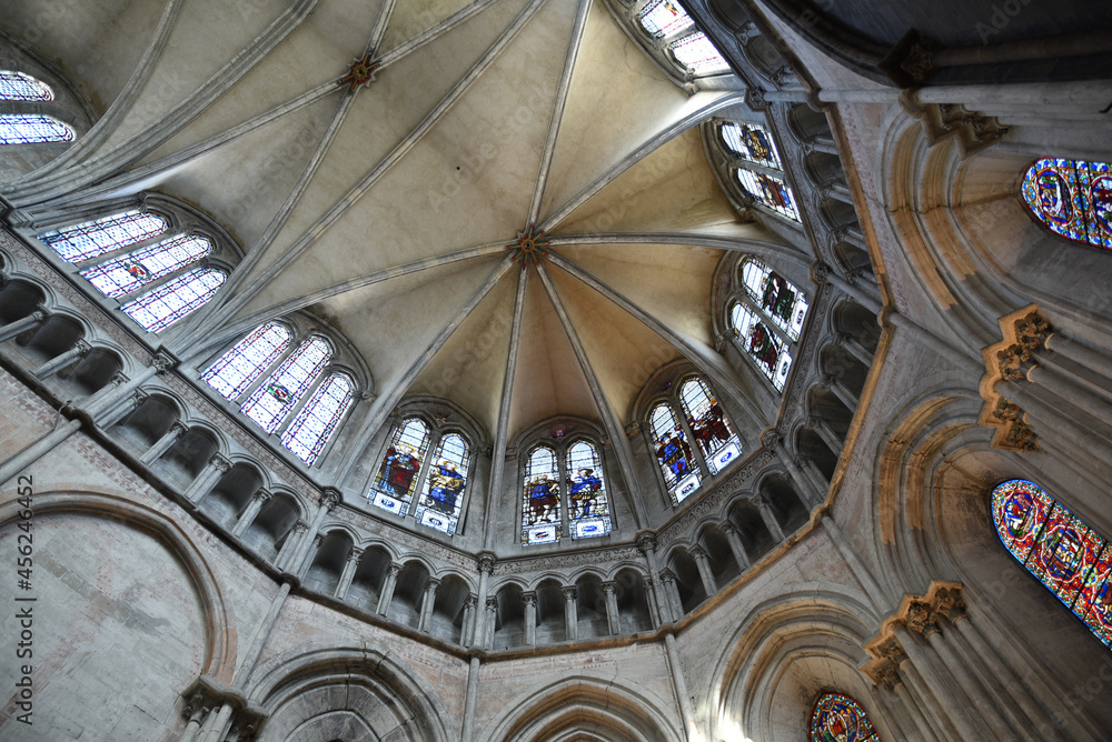 Voûtes de la cathédrale Saint-Maurice à Vienne, France