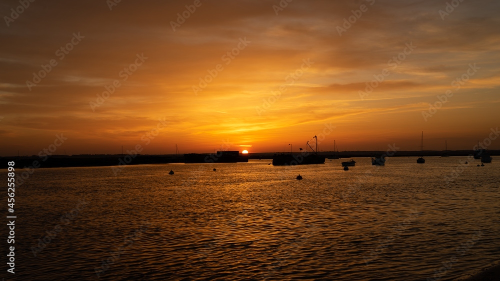 Naklejka premium Sunset on Mersea Island
