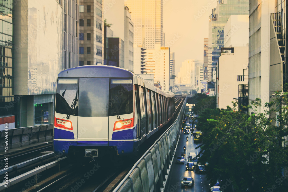 Naklejka premium BTS sky train hight speed for people travelling in capital city Bangkok, Thailand