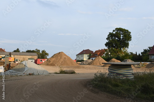 Baustelle in der Innenstadt von Basedow in Mecklenburg photo