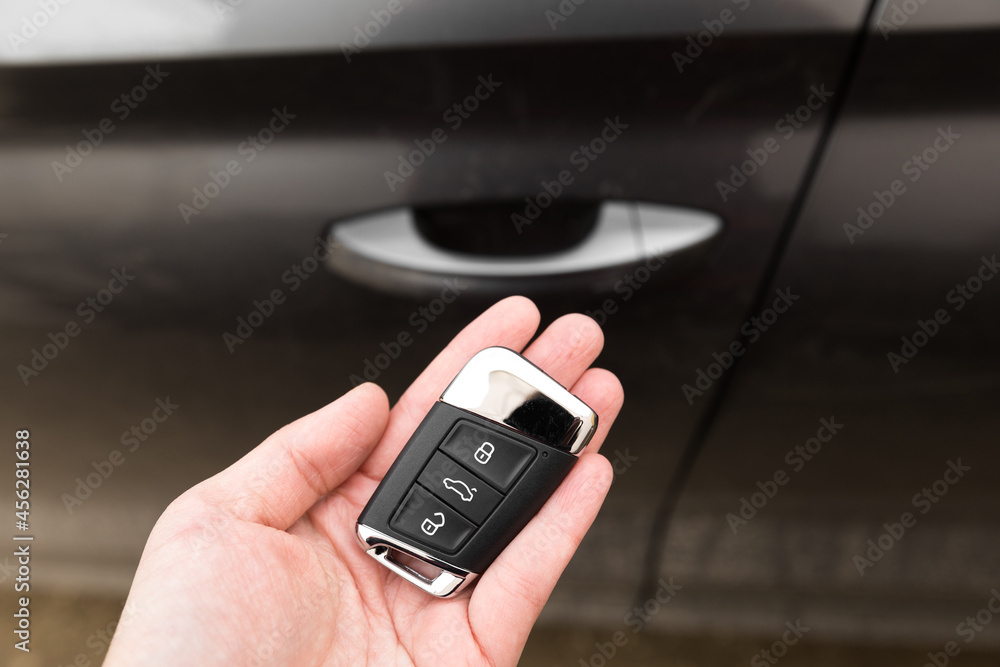 Keyless remote control system of a modern car - Image Keyless remote control system of a modern car - Image
