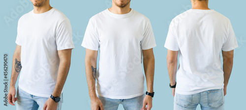Canvas Print Man wearing a mock up white t-shirt in a studio