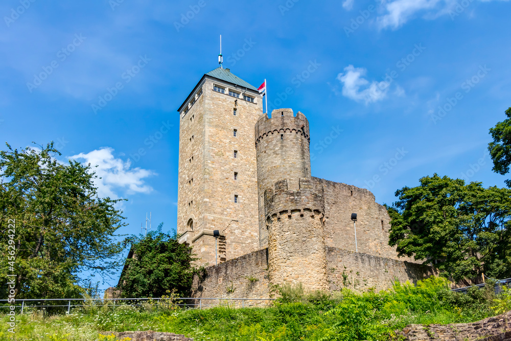 Burg Starkenburg auf dem Schlossberg oberhalb von Heppenheim an der Bergstraße, Hessen
