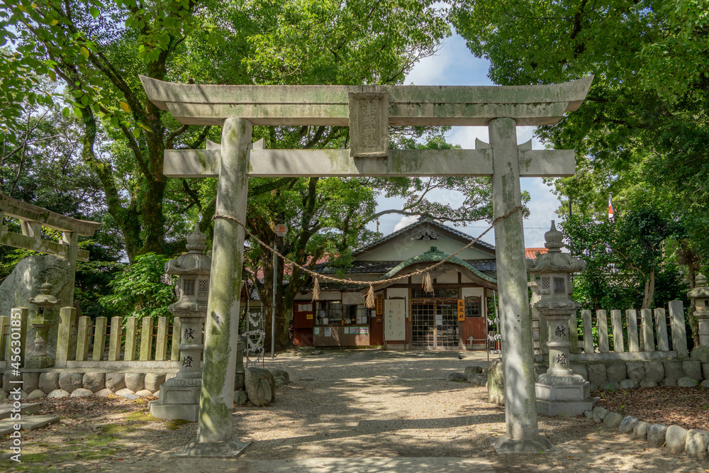 漆部神社