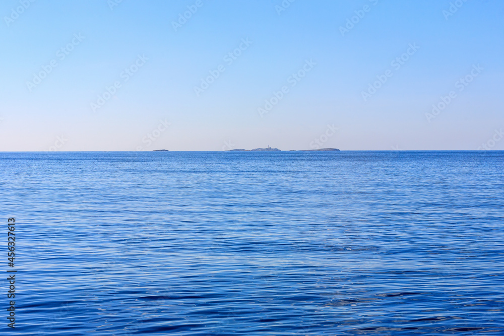 Seascape view at the horizon Seascape view at the horizon