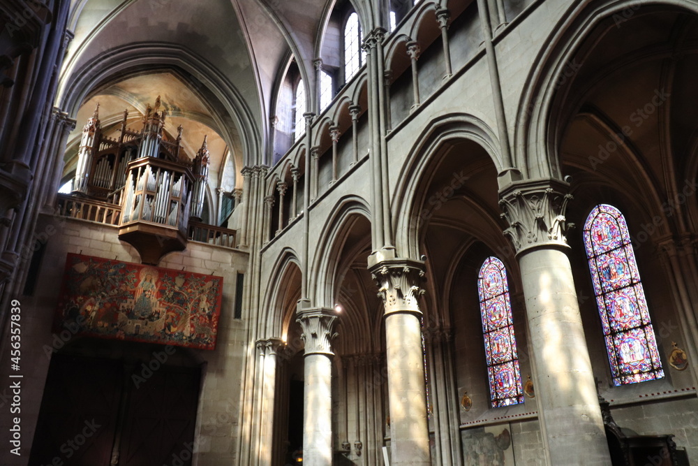 L'église Notre Dame, eglise gothique du 13eme siecle, ville de Dijon, departement de la Cote d'Or, France