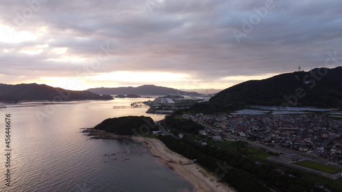 SDGs地球環境！日本の自然！山口県光市の街並みと瀬戸内海の風景