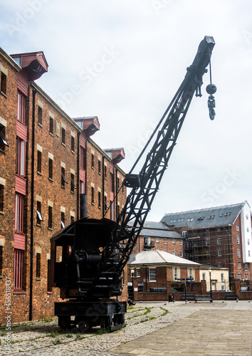 Tablou canvas Old steam crane at Gloucester Docks