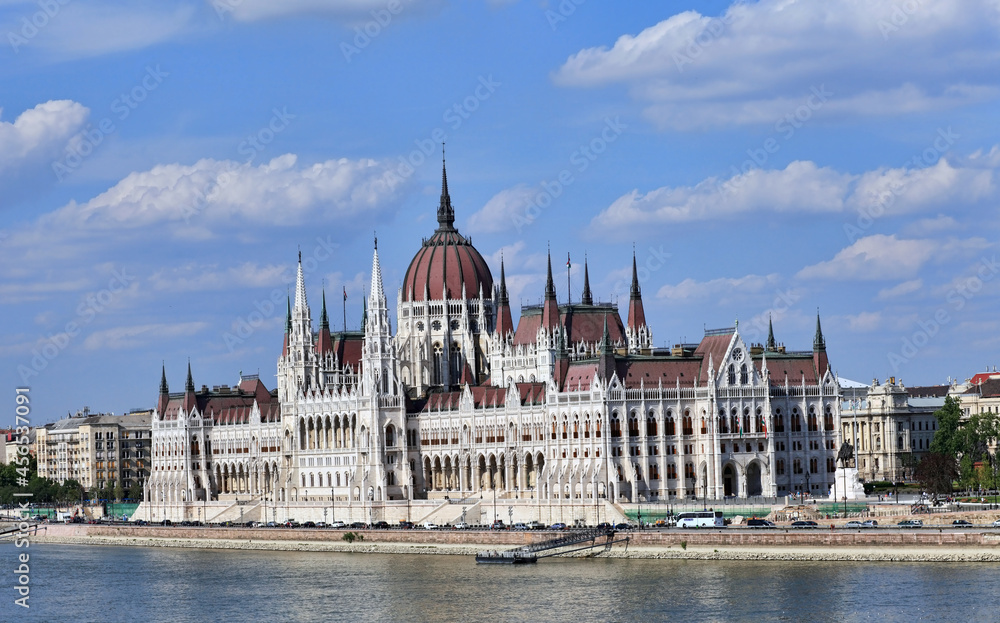 budapest parliament