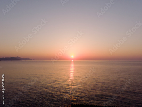沈む太陽