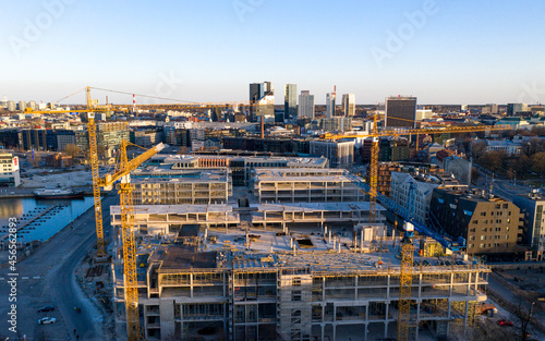 Construction of buildings in the city center