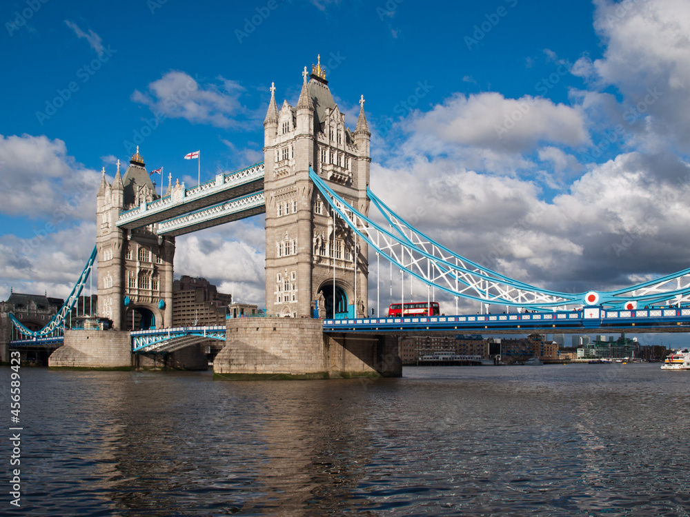 Obraz premium London Tower Bridge over Thames river