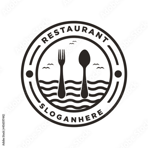 vintage Restaurant Beach  logo design vector