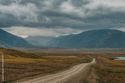 The road from Kosh-Agach to Belyashi village in the Altai Republic © irimeiff