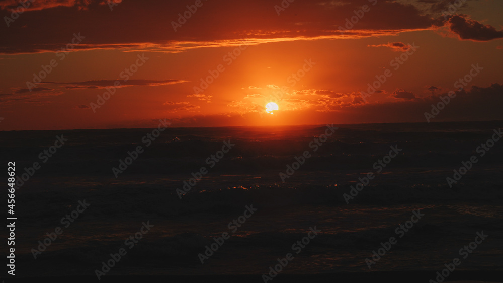 Obraz premium sunset under the sea