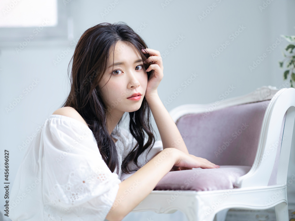 女性ポートレート　美容イメージ