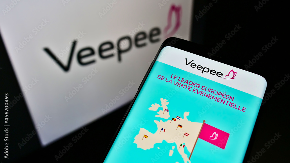 STUTTGART, GERMANY - Mar 03, 2021: Smartphone with website of retail  company Vente-privee.com SA (Veepee) on screen in front of logo. Photos |  Adobe Stock