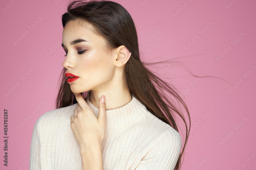 pretty brunette bright makeup glamor close-up pretty brunette bright makeup glamor close-up