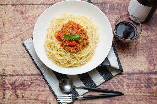 定番 パスタ スパゲティ ミートソース おしゃれ に 盛り付け