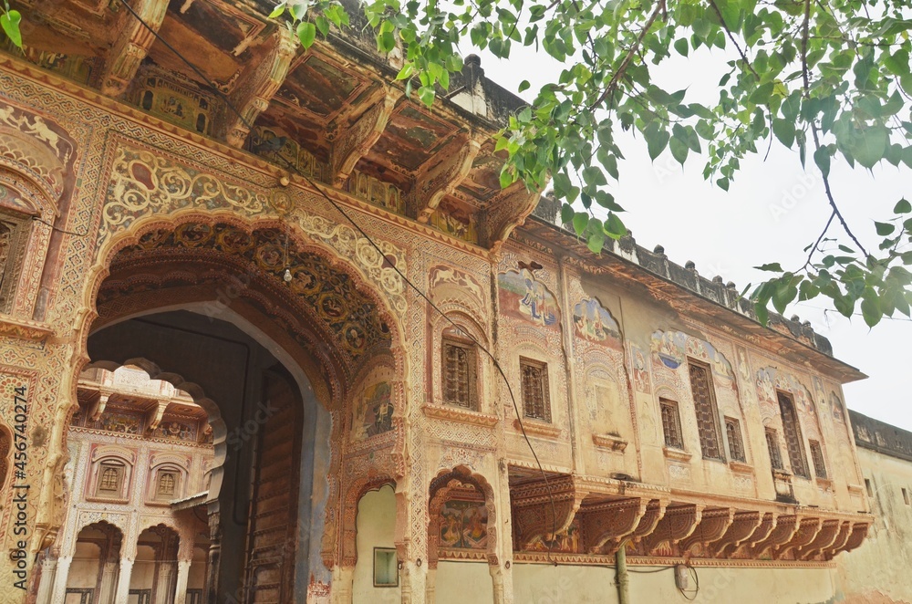 Obraz premium abandoned haveli in nawalgarh rajasthan, india