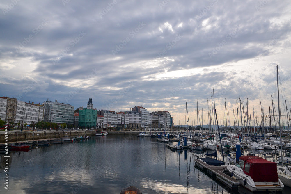 Puerto deportivo de la ciudad de A Coruña Puerto deportivo de la ciudad de A Coruña