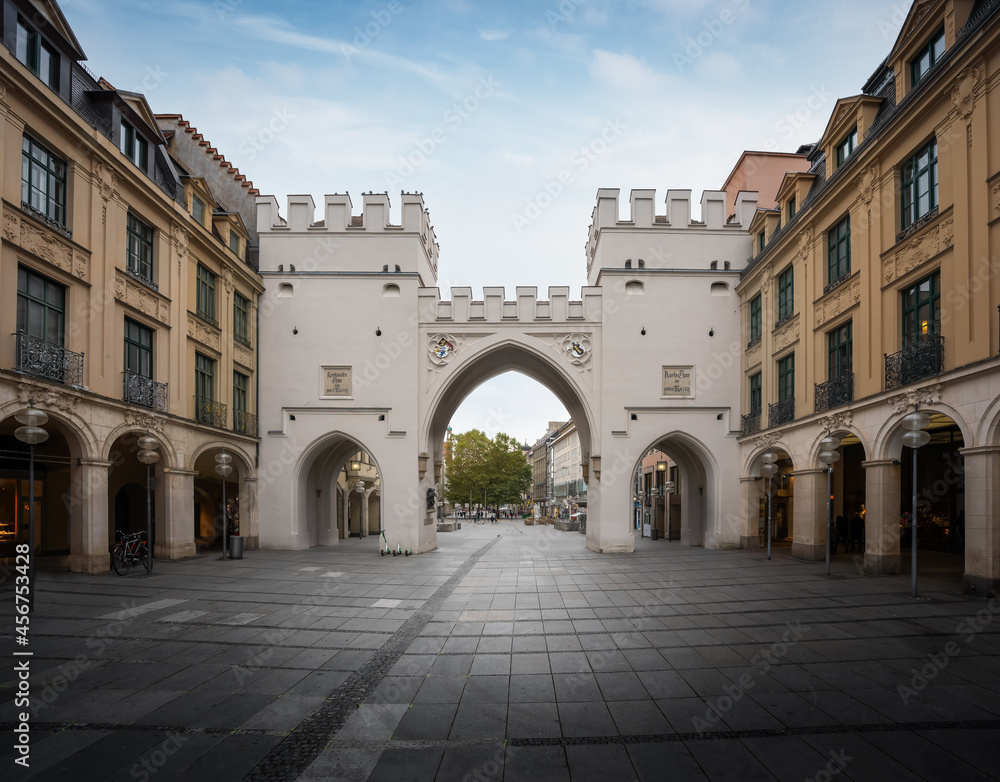 Obraz premium Karlstor Gate - Munich, Bavaria, Germany