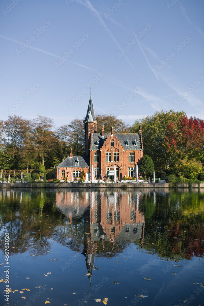 Obraz premium Casa en el Lago del Amor, Brujas, Bélgica.
