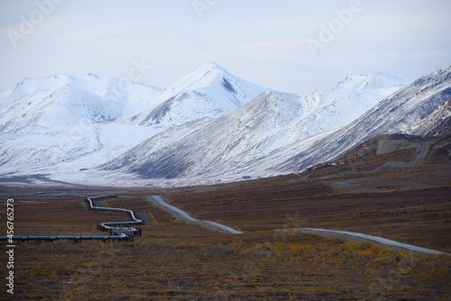 oil pipeline with mountain