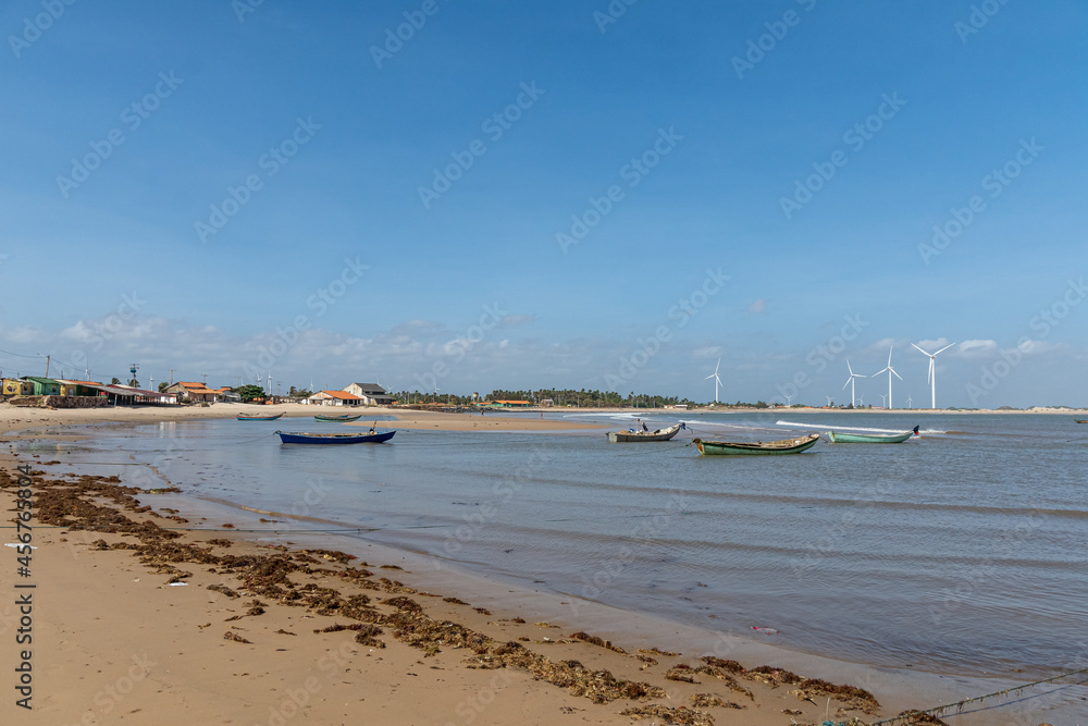Dia de sol e calor na Praia da Pedra do sal em Parnaíba, Piauí, Brasil. Agosto de 2021