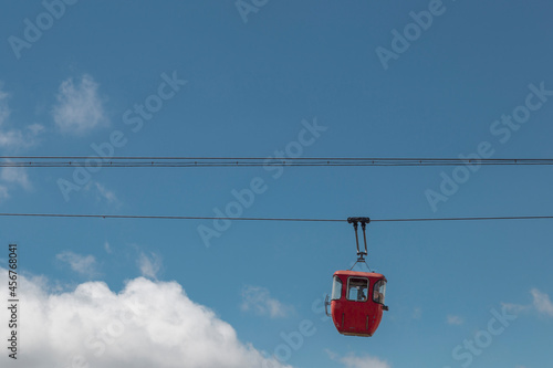 Poços de Caldas, Minas Gerais, Brasil - Bonde subindo a Serra São Domingos para o Mirante do Cristo Redentor 