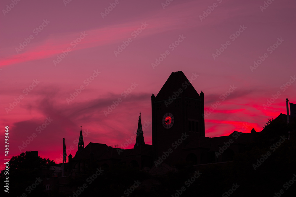 Obraz premium church at sunset