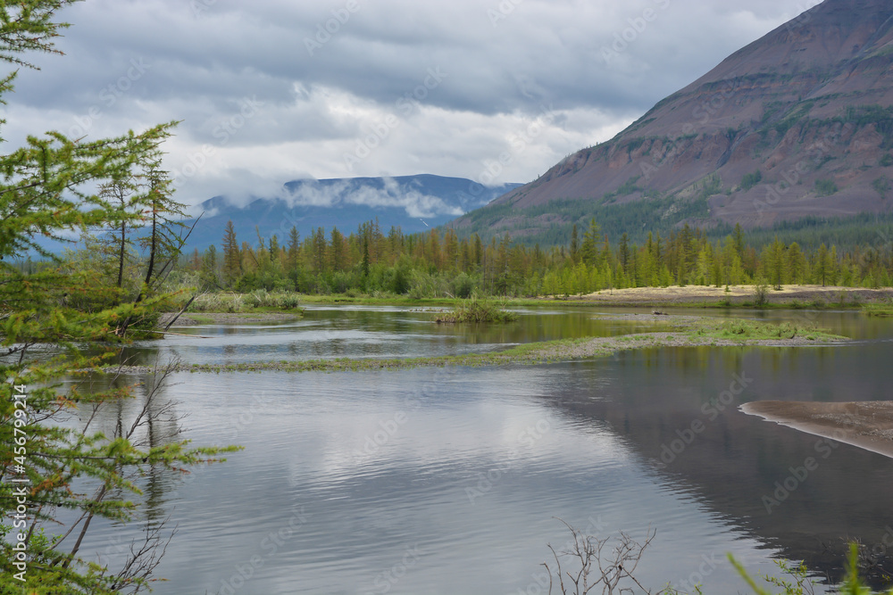 The Muksun River on the Putorana Plateau. The Muksun River on the Putorana Plateau.