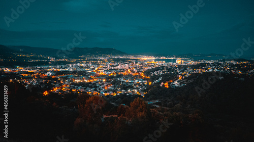 Toulon by night © Alpharenheit