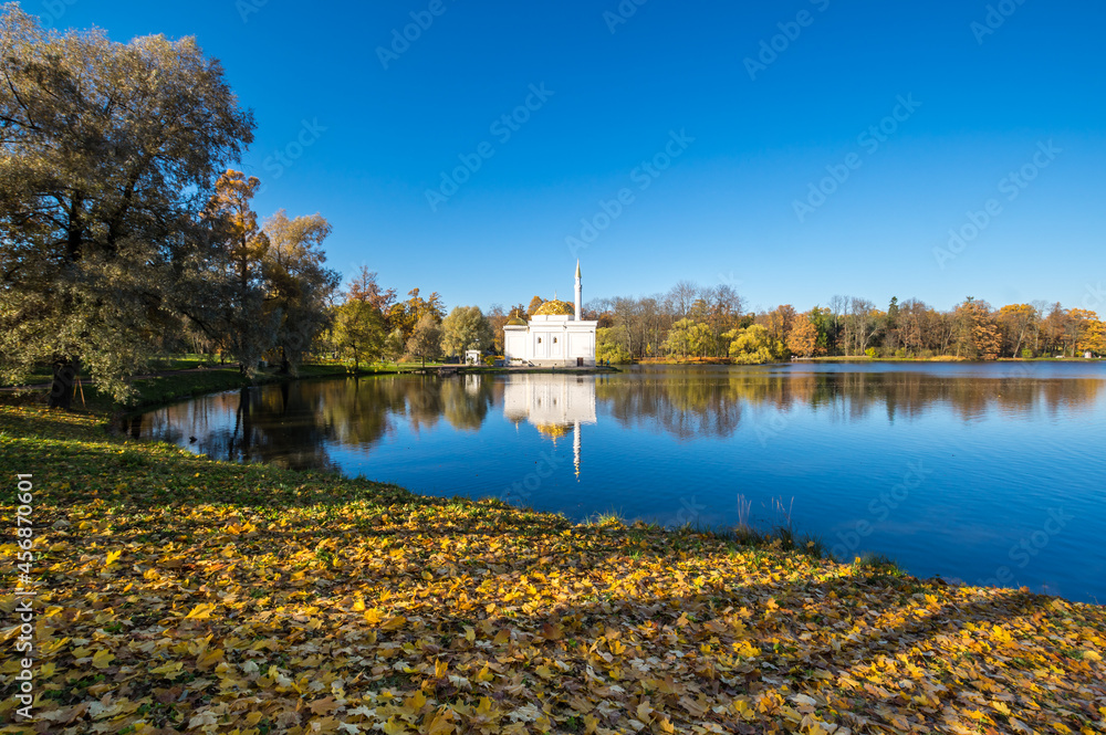 Fototapeta premium Turkish Bath pavilion in the Catherine Park